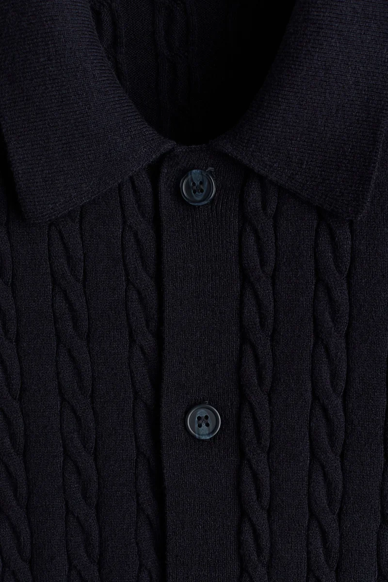 اتش اند ام قميص بقصة عادية وحبكة بنمط الحبال